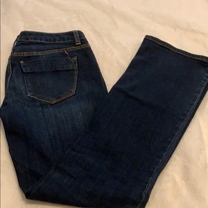 Curvy bootcut jeans